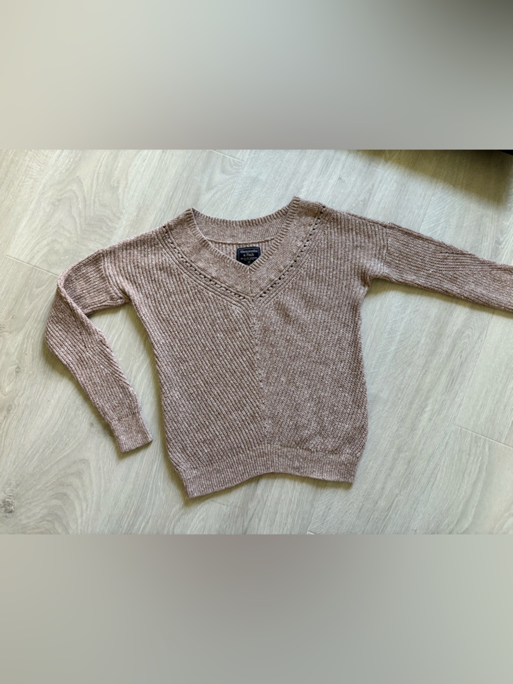 Abercrombie & Fitch Tan Sweater